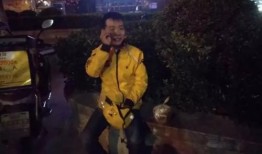 八卦吃瓜外卖小哥视频在线观看,揭秘外卖江湖里的趣味瞬间