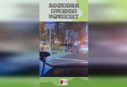 俄罗斯兄弟吃瓜视频播放,吃瓜视频背后的温馨瞬间