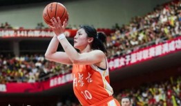 女篮李梦吃瓜视频,揭秘女篮女神的日常生活瞬间