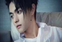 明星吃瓜景甜许凯视频,明星吃瓜现场曝光