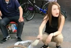 非洲人吃瓜搞笑视频,趣味横生的吃瓜瞬间