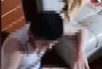 吃瓜看儿子打架的视频,目睹儿子激烈打斗现场